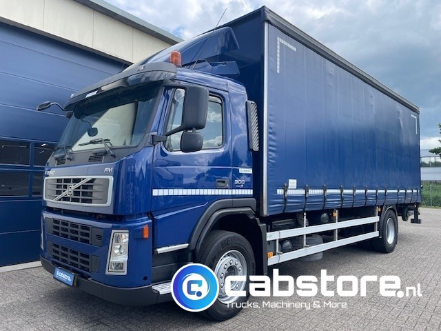 Volvo FM9 4X2R FAL9.0 RAD-A4 Volvo FM300 4x2 Euro 5 bakwagen - Schuifzeilen - Laadklep 2000 kg - Bouwjaar 2008 - Kooi-Aap heftruck - משאית תיבה: תמונה 2 Volvo FM9 4X2R FAL9.0 RAD-A4 Volvo FM300 4x2 Euro 5 bakwagen - Schuifzeilen - Laadklep 2000 kg - Bouwjaar 2008 - Kooi-Aap heftruck - משאית תיבה: תמונה 2