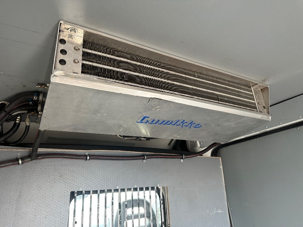 כלי רכב מסחרי עם לוח Citroën Jumper 2.2 kylmäkoneella: תמונה 10
