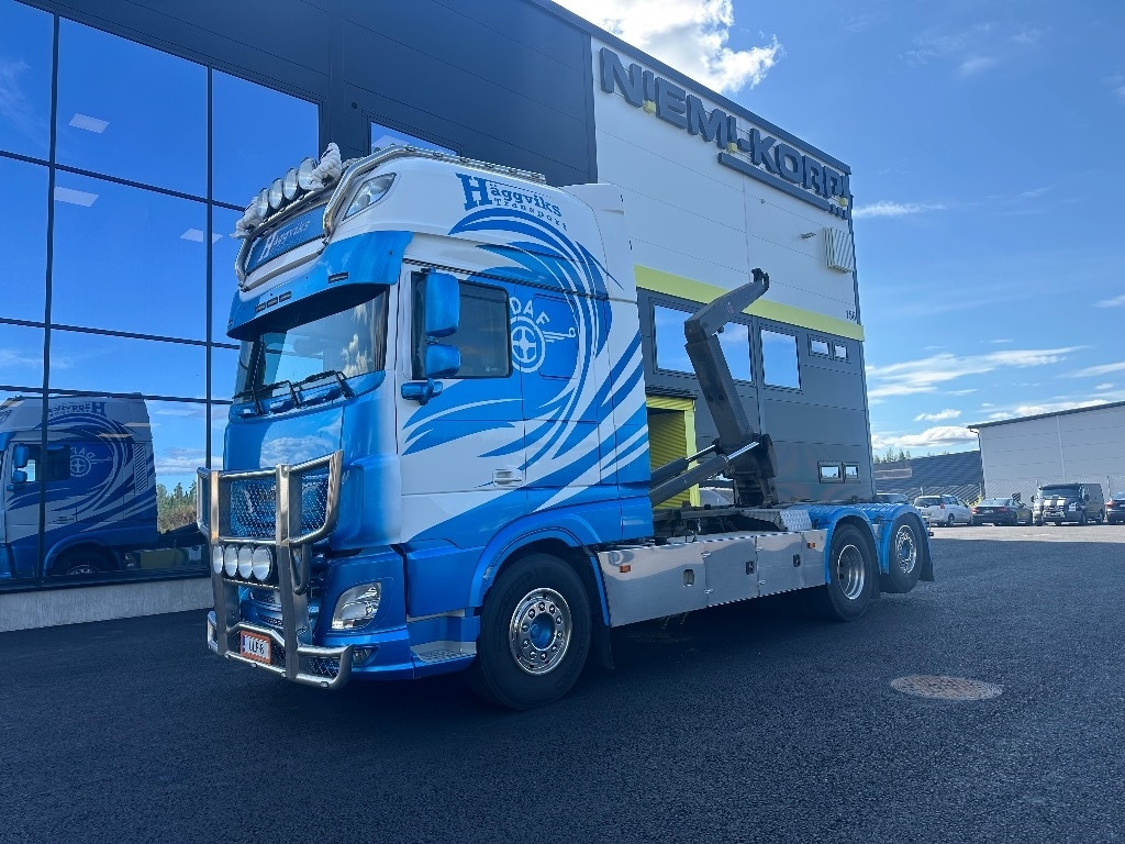 DAF XF 530 6x2*4 - משאית הרמת וו: תמונה 1 DAF XF 530 6x2*4 - משאית הרמת וו: תמונה 1