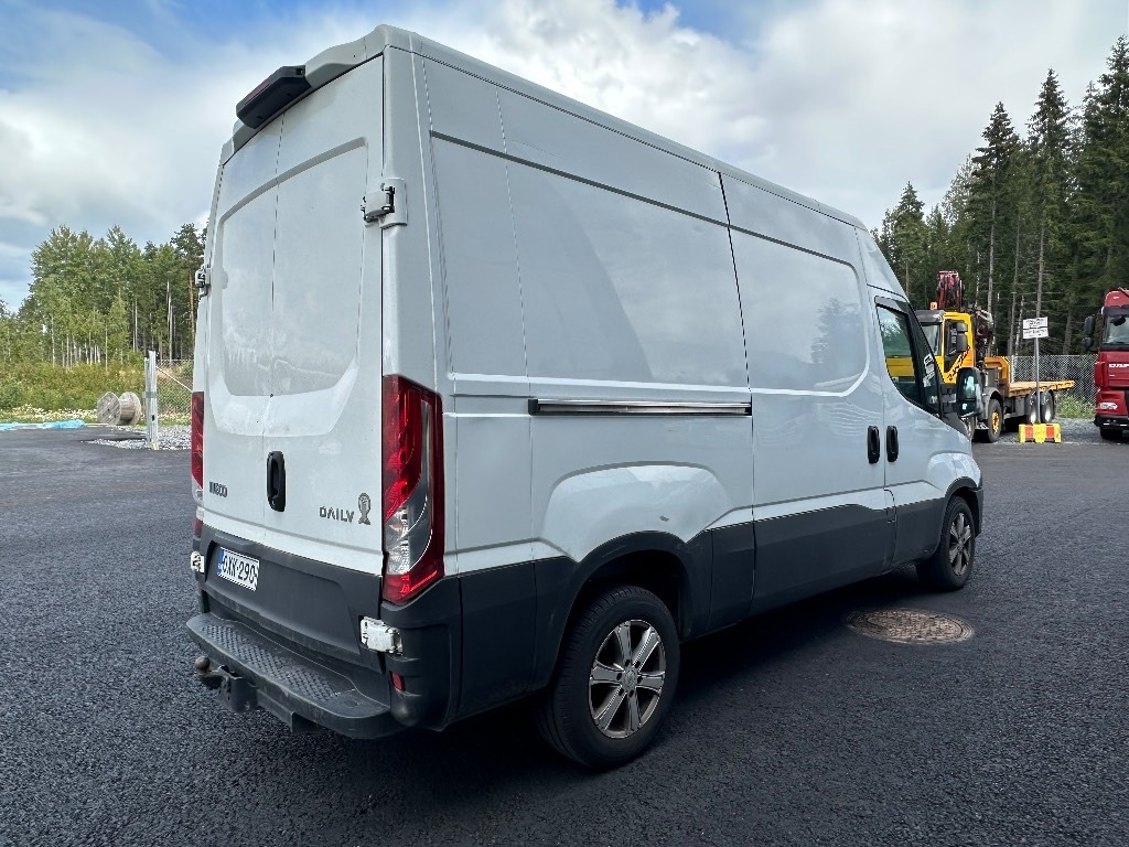 Iveco Daily 35S13 10m3 - כלי רכב מסחרי עם לוח: תמונה 3 Iveco Daily 35S13 10m3 - כלי רכב מסחרי עם לוח: תמונה 3