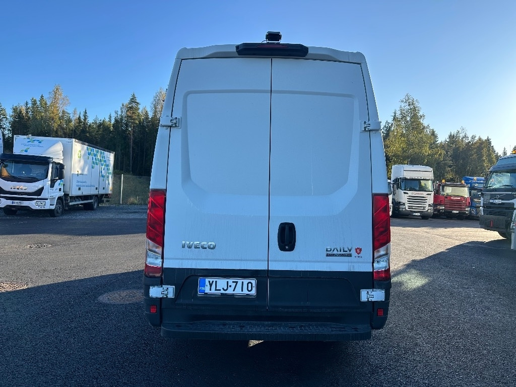 Iveco Daily 35S14 CNG A8 Huom! 6hlö PAKETTIAUTO - כלי רכב מסחרי עם לוח: תמונה 5 Iveco Daily 35S14 CNG A8 Huom! 6hlö PAKETTIAUTO - כלי רכב מסחרי עם לוח: תמונה 5