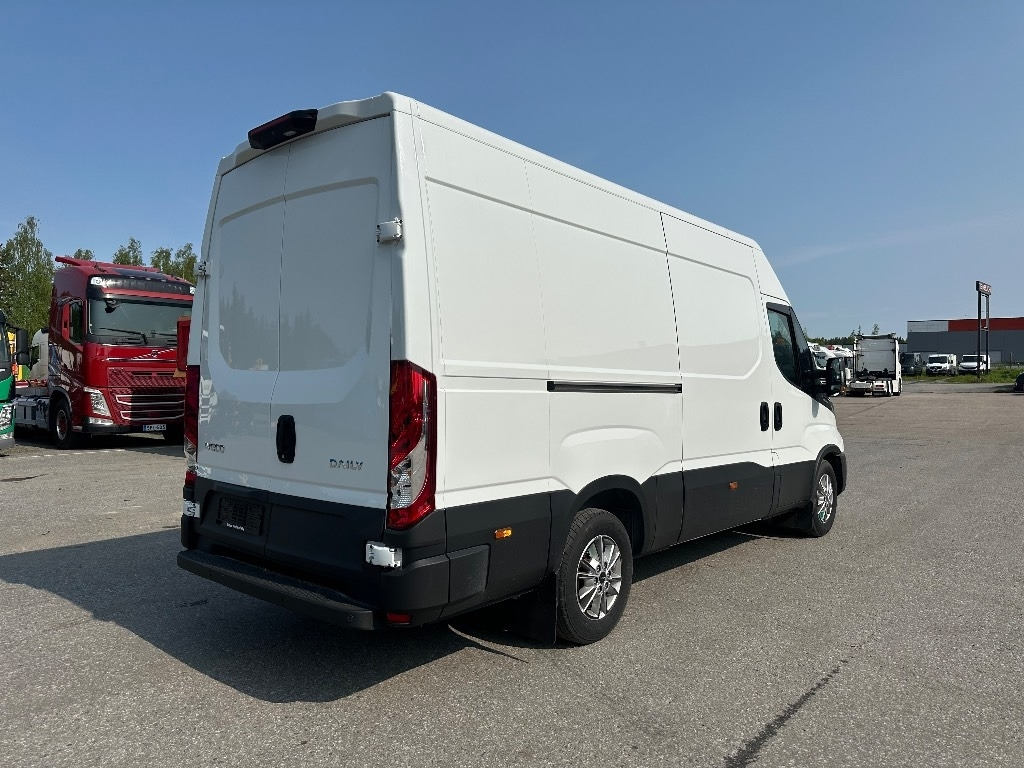 Iveco Daily 35S18A8 12m3 - כלי רכב מסחרי עם לוח: תמונה 5 Iveco Daily 35S18A8 12m3 - כלי רכב מסחרי עם לוח: תמונה 5