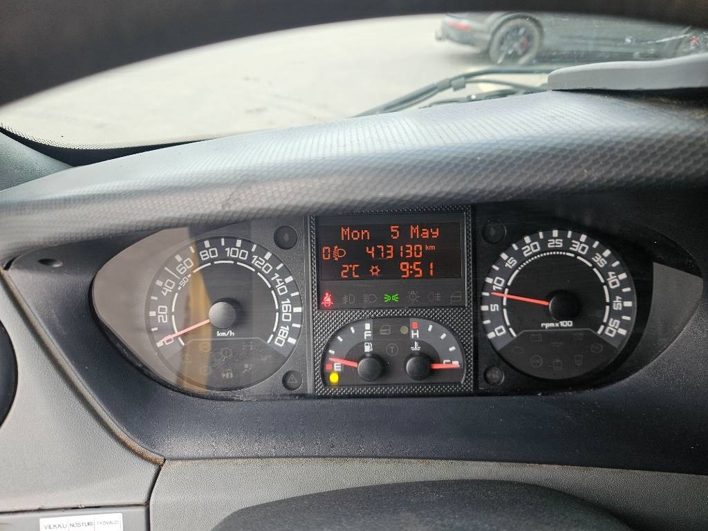 כלי רכב מסחרי במיטה שטוחה Iveco Daily 65C18 D Palfinger PK3700+ makuuohjaamo: תמונה 18