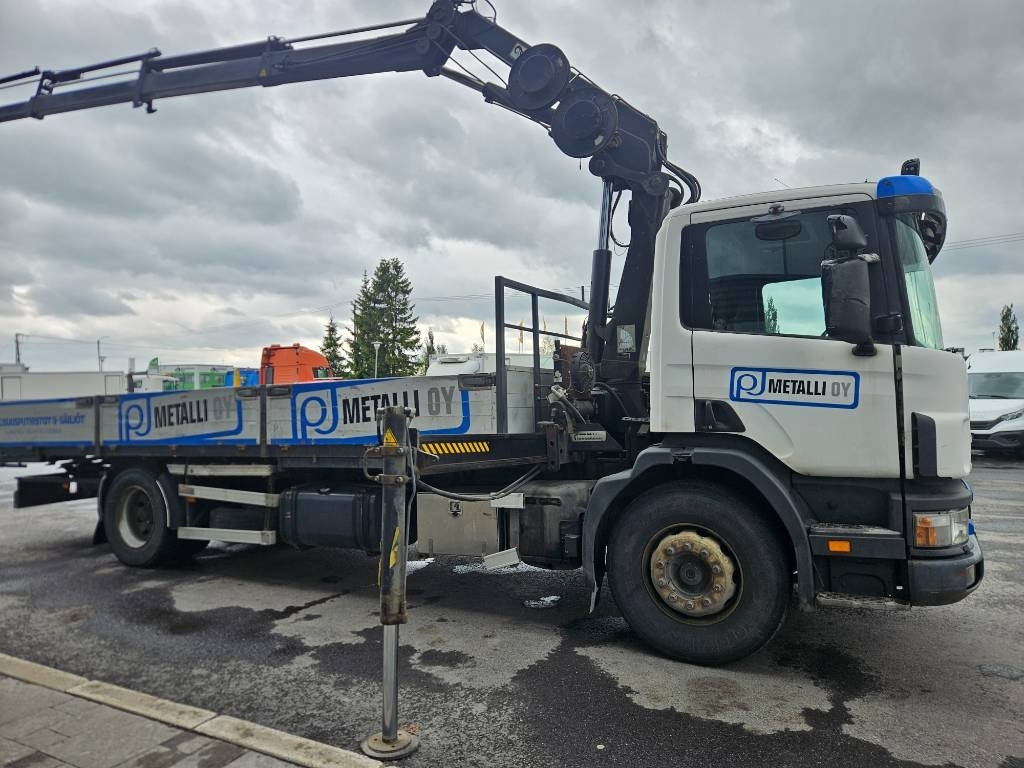 Scania P 94 DB 220 Hiab 135-4 lisähydrauliikalla - משאית מנוף: תמונה 3 Scania P 94 DB 220 Hiab 135-4 lisähydrauliikalla - משאית מנוף: תמונה 3