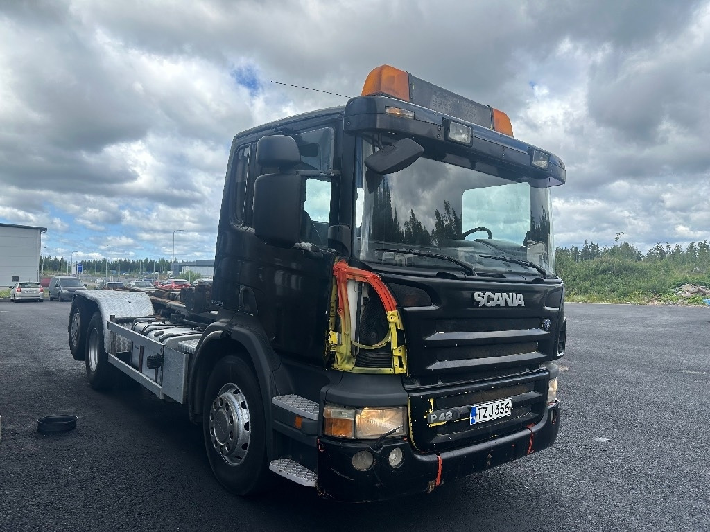 Scania P420 6x2*4 - משאית הרמת וו: תמונה 2 Scania P420 6x2*4 - משאית הרמת וו: תמונה 2