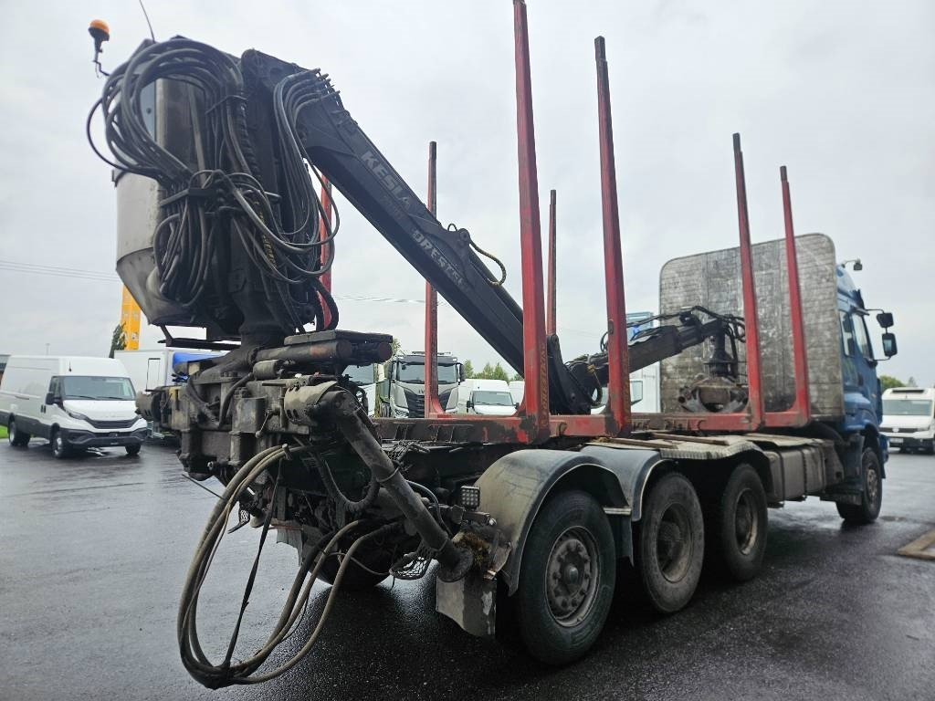 Sisu C600 8x4 kesla 2010 - משאית עץ: תמונה 3 Sisu C600 8x4 kesla 2010 - משאית עץ: תמונה 3