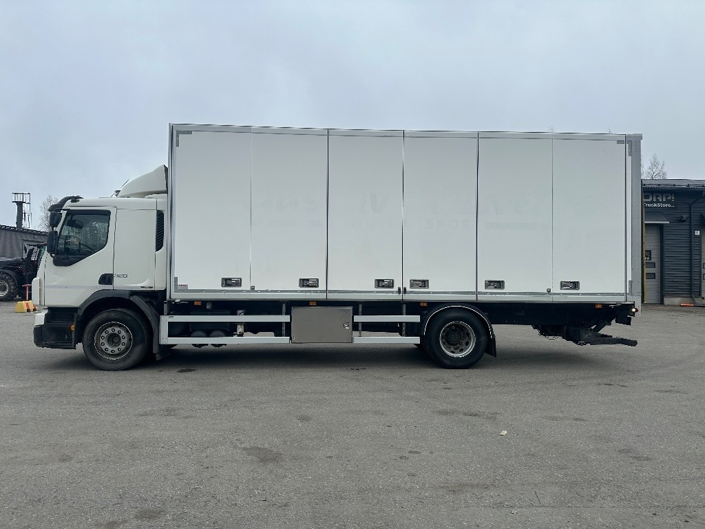 משאית תיבה Volvo FE 320: תמונה 7