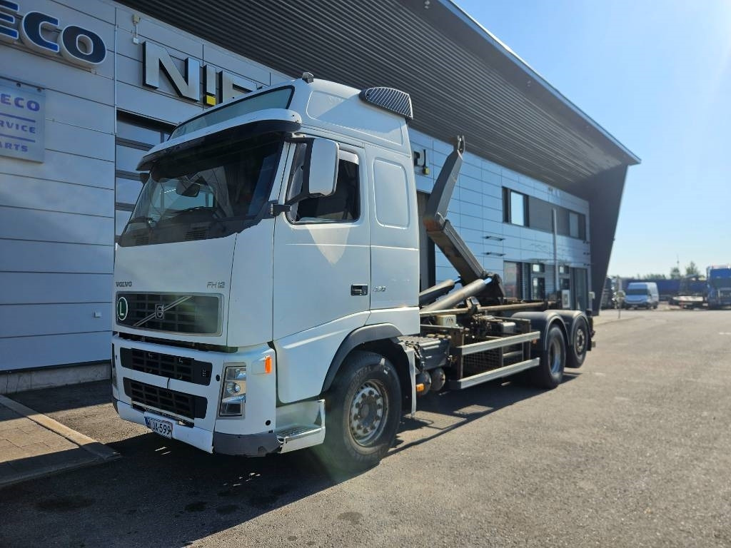Volvo FH12 460 - משאית הרמת וו: תמונה 1 Volvo FH12 460 - משאית הרמת וו: תמונה 1