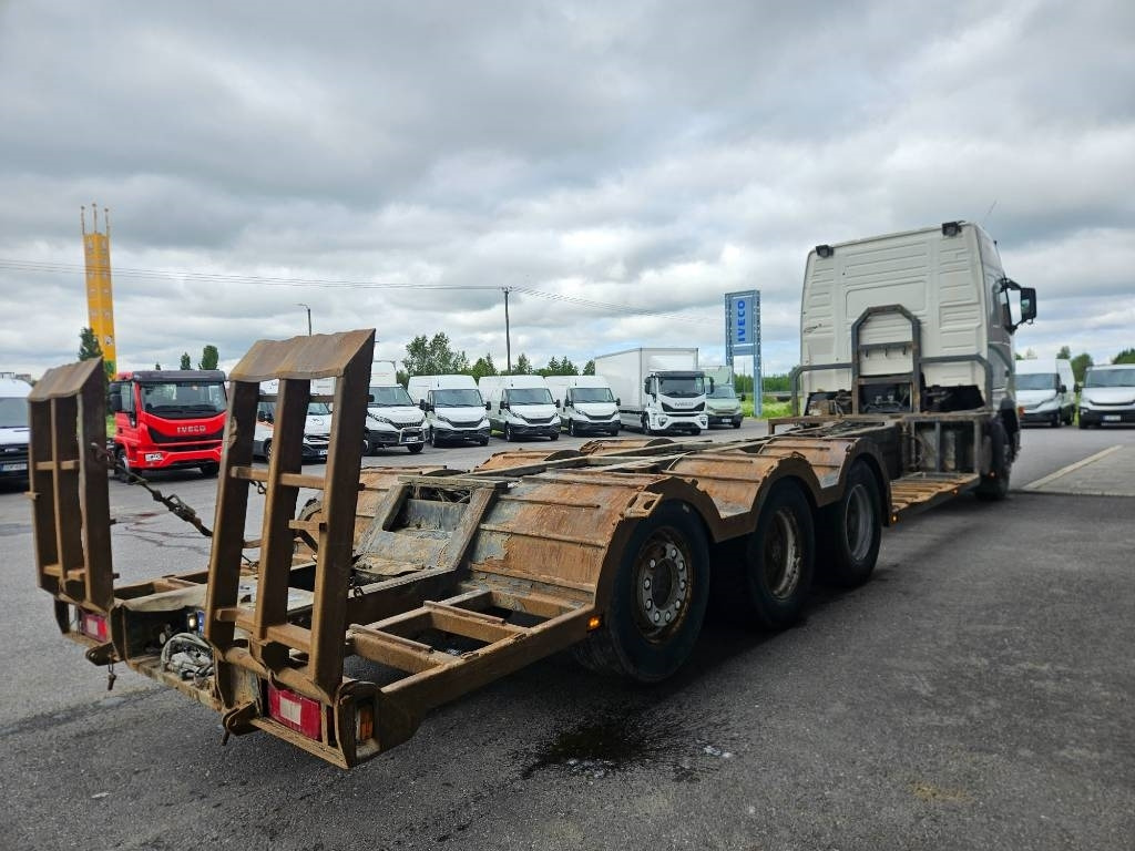 Volvo FH12 8x4 - משאית עץ: תמונה 3 Volvo FH12 8x4 - משאית עץ: תמונה 3