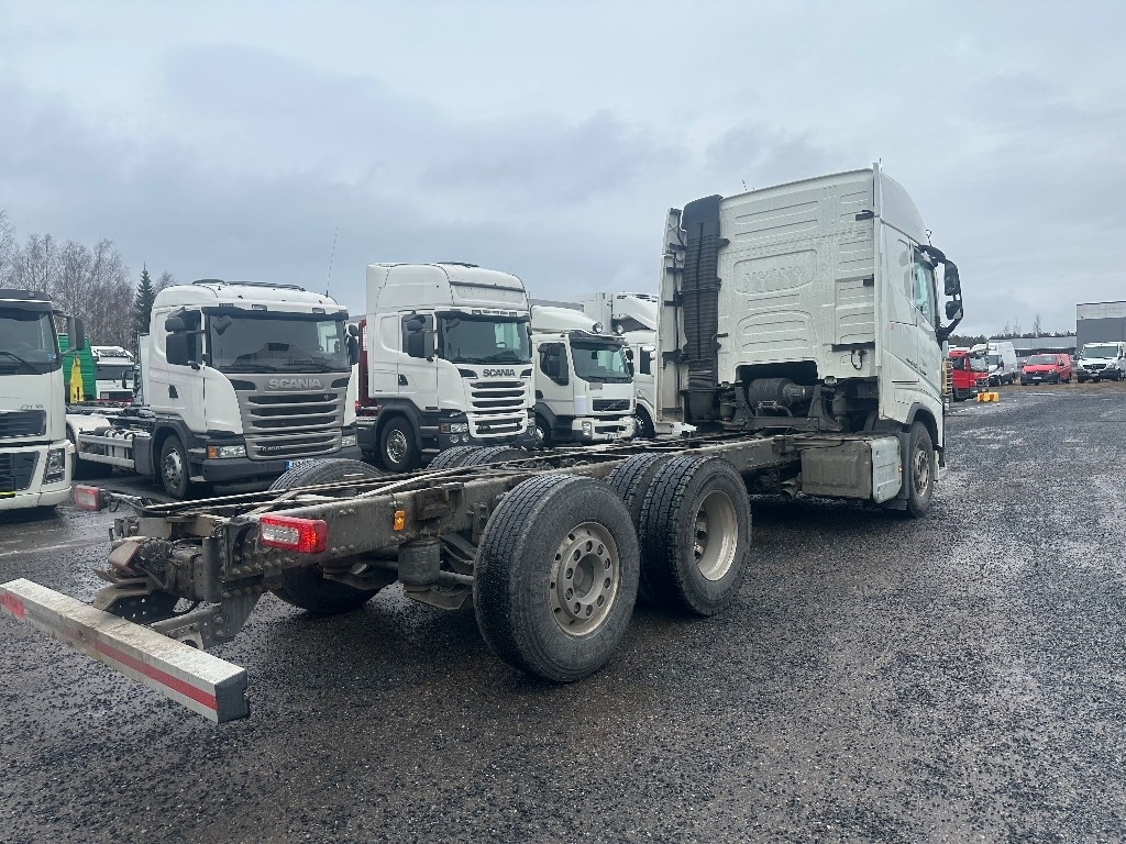Volvo FH13 540 6x2*4 - משאית עם שלדת תא: תמונה 3 Volvo FH13 540 6x2*4 - משאית עם שלדת תא: תמונה 3