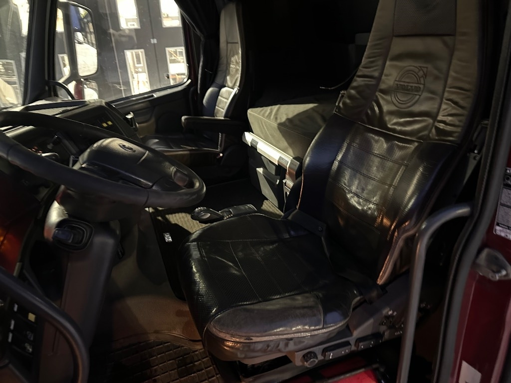 יחידת טרקטור Volvo FH16 600 8x4*4: תמונה 7 יחידת טרקטור Volvo FH16 600 8x4*4: תמונה 7