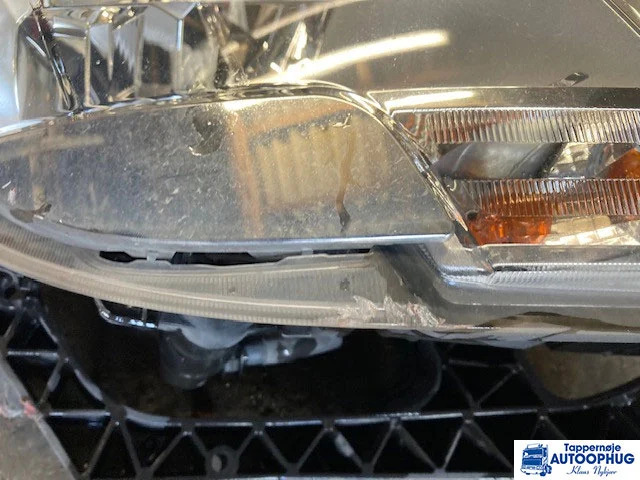 DAF LED headlight – DAF 1857535 - מערכת חשמל עבור משאית: תמונה 2 DAF LED headlight – DAF 1857535 - מערכת חשמל עבור משאית: תמונה 2