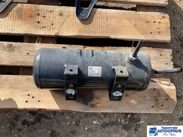 DAF luft tank – DAF 2119941 - חלקי בלמים עבור משאית: תמונה 1 DAF luft tank – DAF 2119941 - חלקי בלמים עבור משאית: תמונה 1