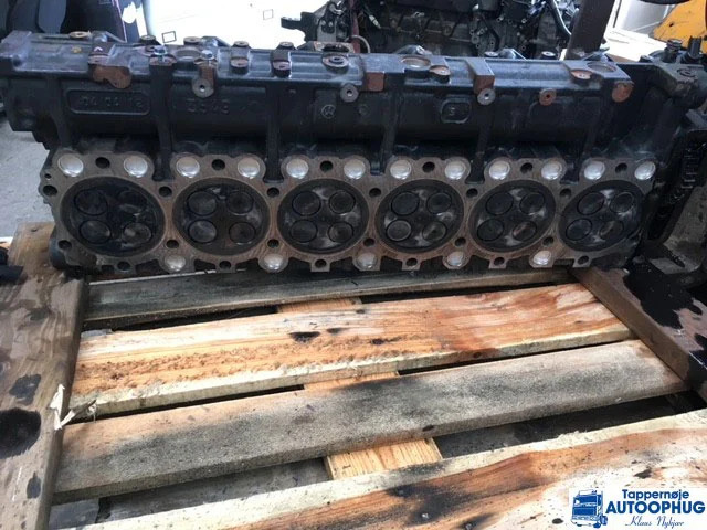 MAN D2066 LF57 topstykke / cylinder head - מנוע וחלקים עבור משאית: תמונה 1 MAN D2066 LF57 topstykke / cylinder head - מנוע וחלקים עבור משאית: תמונה 1