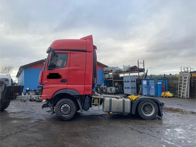 Mercedes Actros 1851 - יחידת טרקטור: תמונה 5 Mercedes Actros 1851 - יחידת טרקטור: תמונה 5