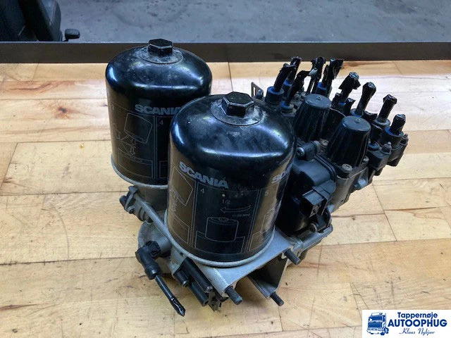 Scania APS Air dryer Scania 3012234 , 2897063 - מערכת חשמל עבור משאית: תמונה 2 Scania APS Air dryer Scania 3012234 , 2897063 - מערכת חשמל עבור משאית: תמונה 2
