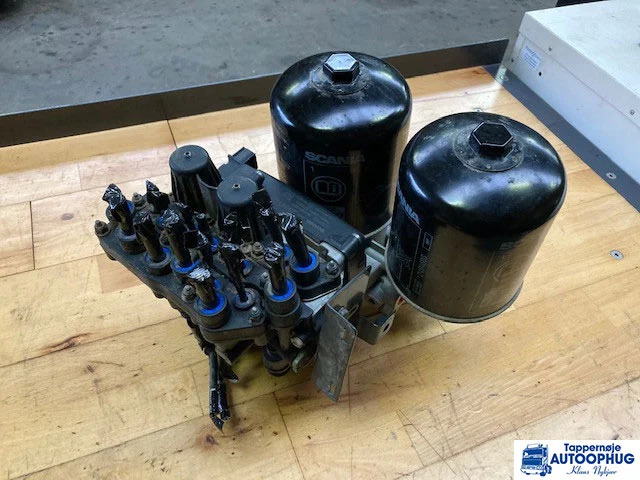 Scania APS Air dryer Scania 3012234 , 2897063 - מערכת חשמל עבור משאית: תמונה 1 Scania APS Air dryer Scania 3012234 , 2897063 - מערכת חשמל עבור משאית: תמונה 1