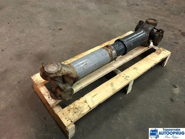 Scania P420 kardan / propeller shaft P/N: 1321713 / 1796581 - סרן וחלקים עבור משאית: תמונה 1 Scania P420 kardan / propeller shaft P/N: 1321713 / 1796581 - סרן וחלקים עבור משאית: תמונה 1