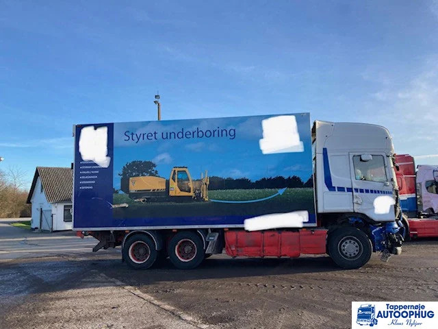 Scania R620 6X2 Retarder - משאית תיבה: תמונה 3 Scania R620 6X2 Retarder - משאית תיבה: תמונה 3