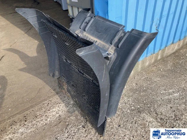 Scania twinsteer skærm sæt med beslag - גוף וחלק חיצוני עבור משאית: תמונה 1 Scania twinsteer skærm sæt med beslag - גוף וחלק חיצוני עבור משאית: תמונה 1