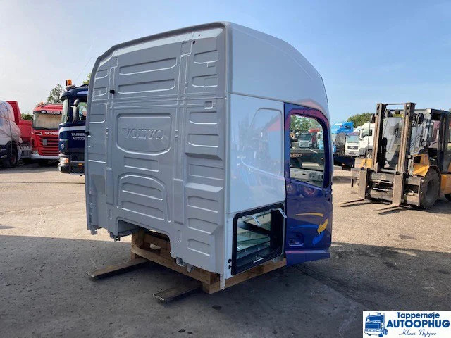 Volvo FH4 førerhus / cabine / CAP HI 215 (Kopier) - תא ופנים הרכב עבור משאית: תמונה 2 Volvo FH4 førerhus / cabine / CAP HI 215 (Kopier) - תא ופנים הרכב עבור משאית: תמונה 2