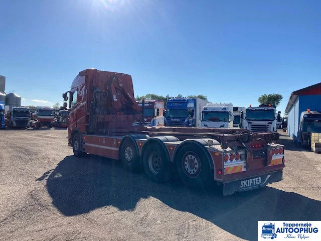 Volvo FH500 8X2 HIAB 077 - מוביל מכולות/ משאית החלפת גוף, משאית מנוף: תמונה 5 Volvo FH500 8X2 HIAB 077 - מוביל מכולות/ משאית החלפת גוף, משאית מנוף: תמונה 5