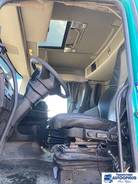 Volvo FH500 8X4 tridem tip - מזהיר: תמונה 5 Volvo FH500 8X4 tridem tip - מזהיר: תמונה 5