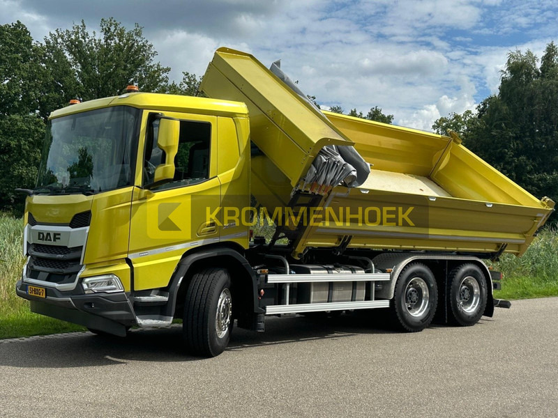 DAF XD 450 FAT Demo | 6x4 | 3 zijdige Kipper - מזהיר: תמונה 3 DAF XD 450 FAT Demo | 6x4 | 3 zijdige Kipper - מזהיר: תמונה 3