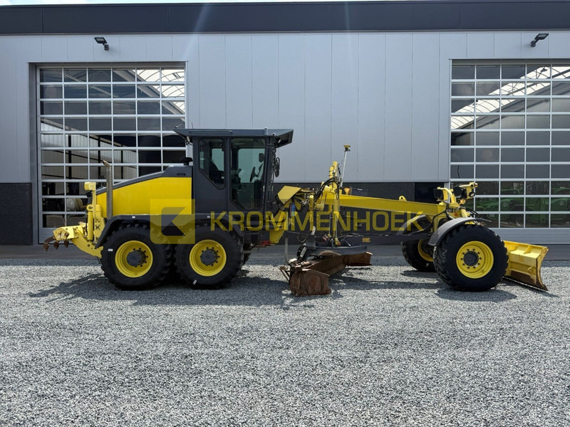 HBM BG 130 TA-4 Leica Laser + GNSS - מפלסת: תמונה 5 HBM BG 130 TA-4 Leica Laser + GNSS - מפלסת: תמונה 5