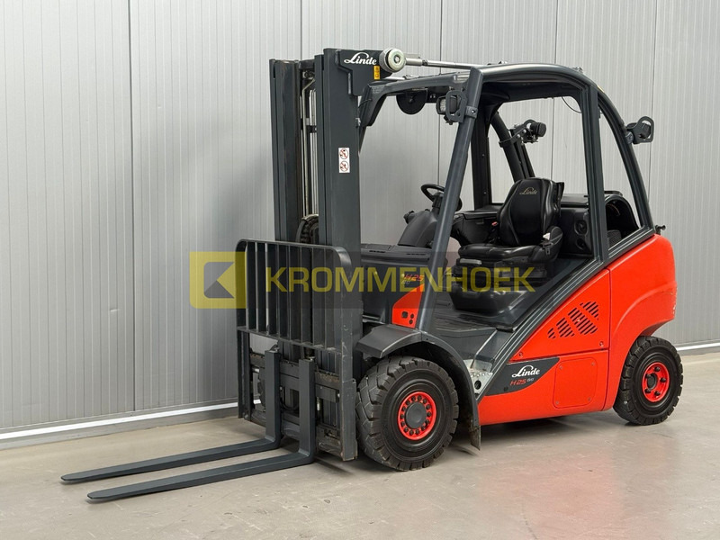 Linde H 25 T - מלגזת LPG: תמונה 2 Linde H 25 T - מלגזת LPG: תמונה 2