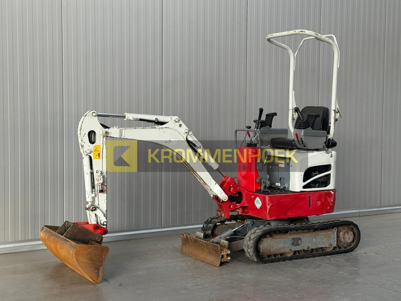 Takeuchi TB 210 R - מיני מחפר: תמונה 2 Takeuchi TB 210 R - מיני מחפר: תמונה 2