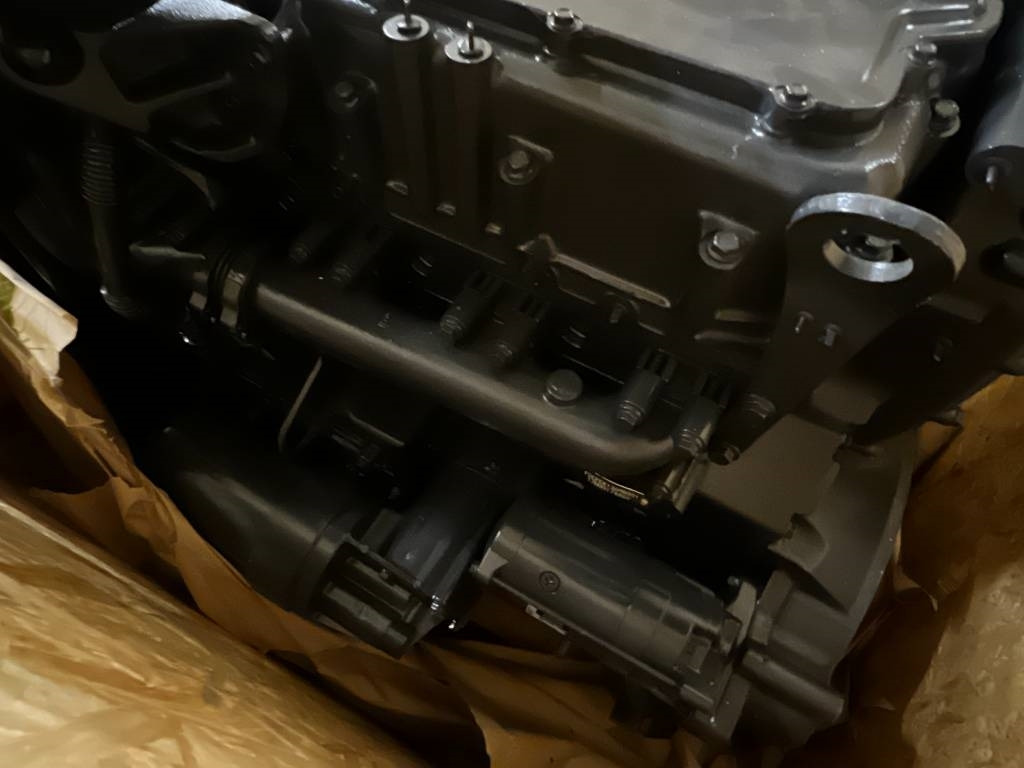 CNH Engine - CNH - F2CFE613G - מנוע עבור מכונה חקלאית: תמונה 5 CNH Engine - CNH - F2CFE613G - מנוע עבור מכונה חקלאית: תמונה 5