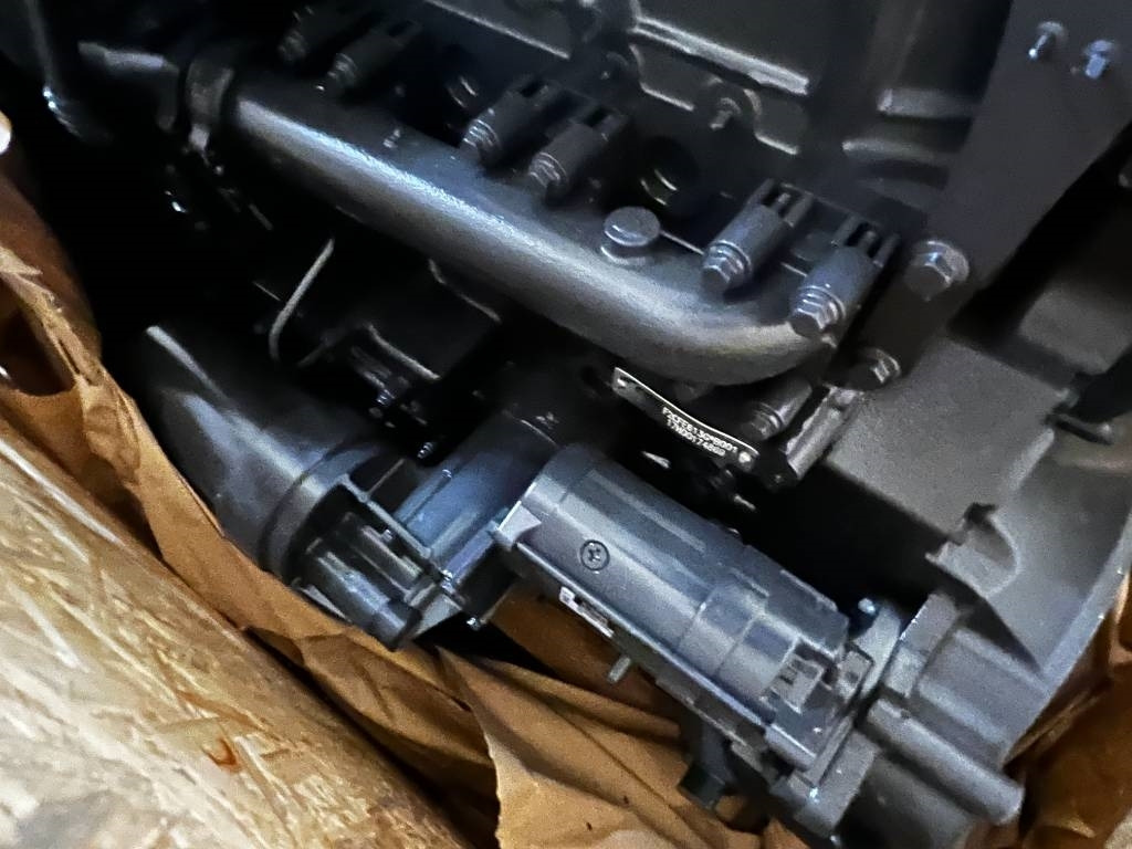 CNH Engine - CNH - F2CFE613G - מנוע עבור מכונה חקלאית: תמונה 4 CNH Engine - CNH - F2CFE613G - מנוע עבור מכונה חקלאית: תמונה 4