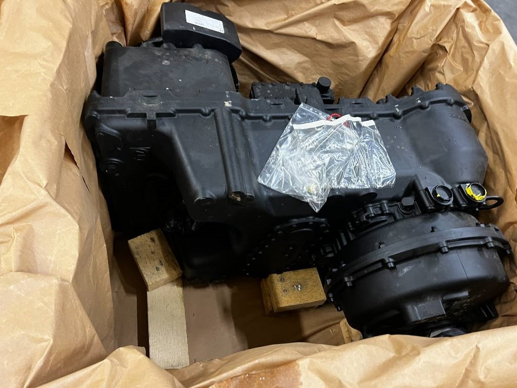 CNH Powershift - CNH / ZF - 4WG210 ZF - תיבת הילוכים עבור מכונה חקלאית: תמונה 3 CNH Powershift - CNH / ZF - 4WG210 ZF - תיבת הילוכים עבור מכונה חקלאית: תמונה 3