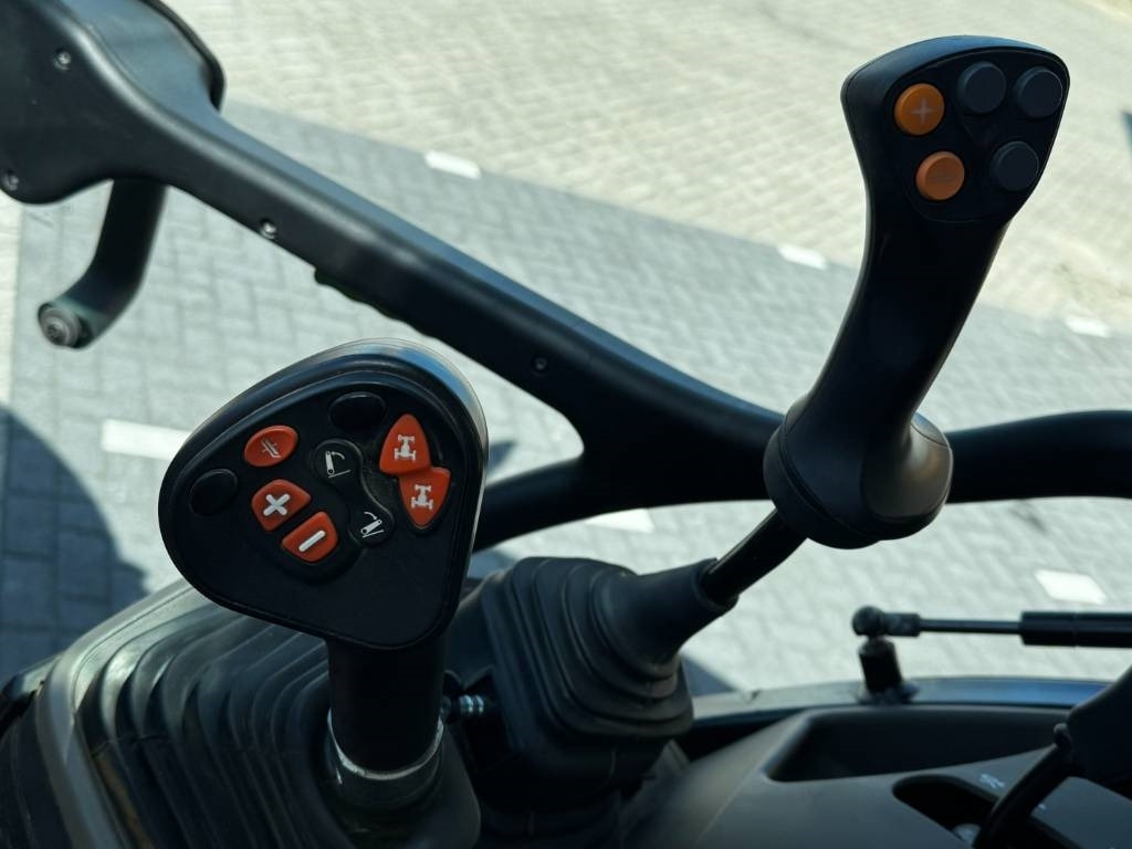 טרקטור חקלאי Case IH Farmall 100C, loader ready, EHR, 2023!!: תמונה 17