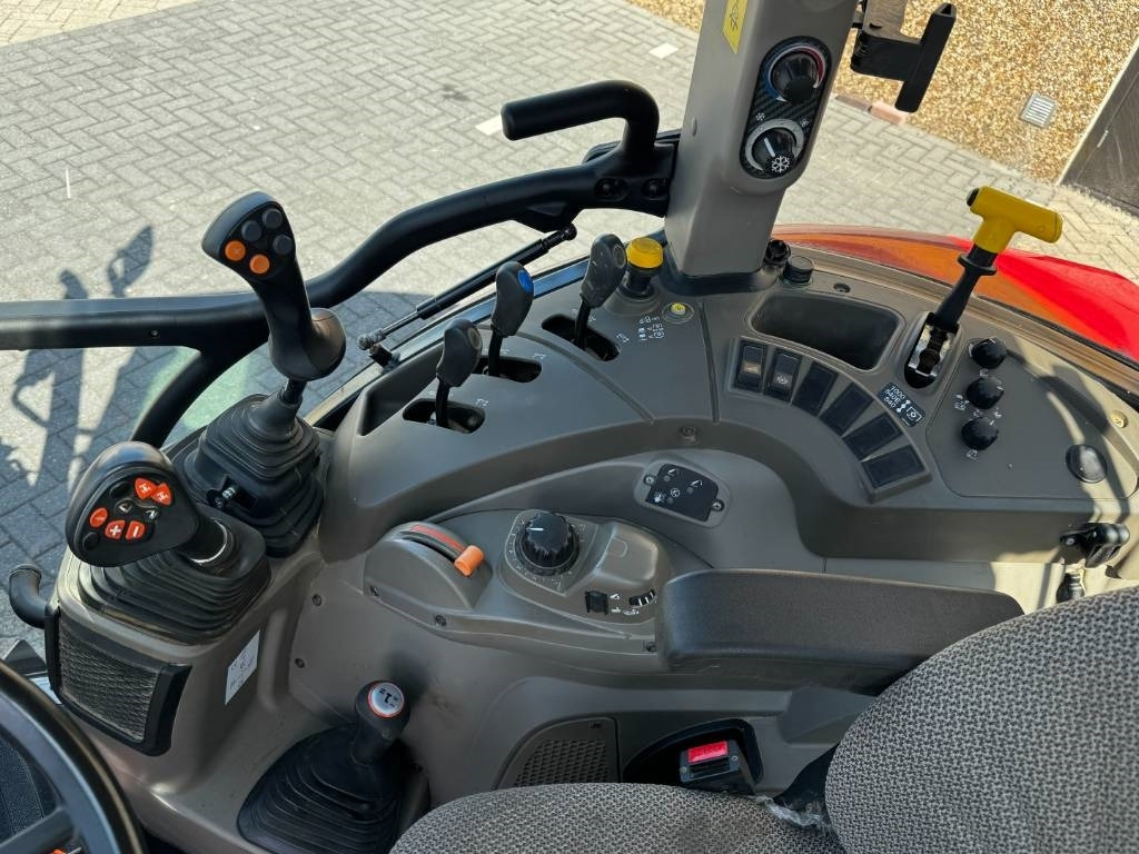 טרקטור חקלאי Case IH Farmall 100C, loader ready, EHR, 2023!!: תמונה 16