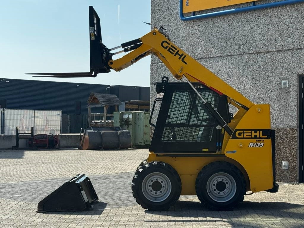 Gehl R135 / Mantitou 1350R, 2022, 115 hours! - מחפר סורק: תמונה 2 Gehl R135 / Mantitou 1350R, 2022, 115 hours! - מחפר סורק: תמונה 2