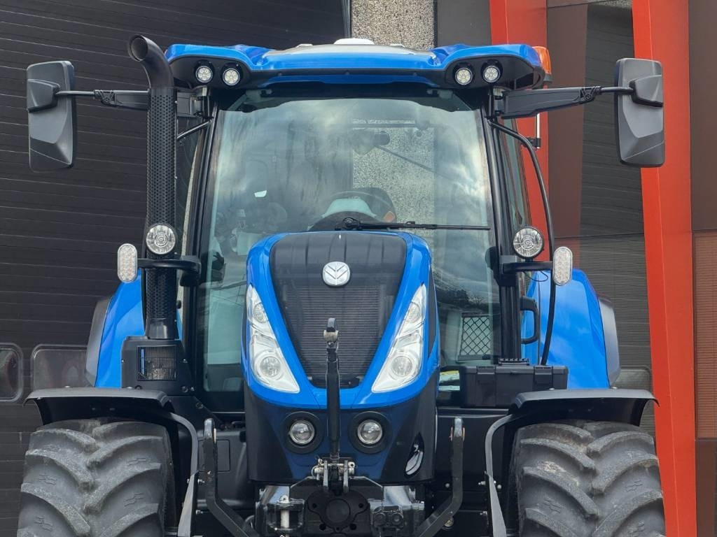 New Holland T7.225AC, frontlinkage, airbrakes, 50k, 2023!! - טרקטור חקלאי: תמונה 5 New Holland T7.225AC, frontlinkage, airbrakes, 50k, 2023!! - טרקטור חקלאי: תמונה 5