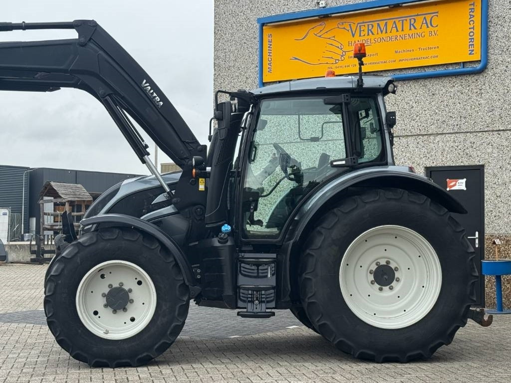 Valtra Frontlinkage + PTO, Frontloader, 3846 hours!! - טרקטור חקלאי: תמונה 3 Valtra Frontlinkage + PTO, Frontloader, 3846 hours!! - טרקטור חקלאי: תמונה 3