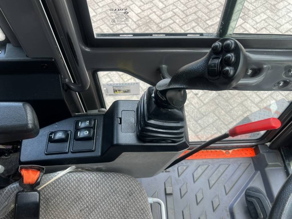 Volvo EW60E, 2021, 1403 hours, Steelwirst! - מחפר גלגלים: תמונה 4 Volvo EW60E, 2021, 1403 hours, Steelwirst! - מחפר גלגלים: תמונה 4