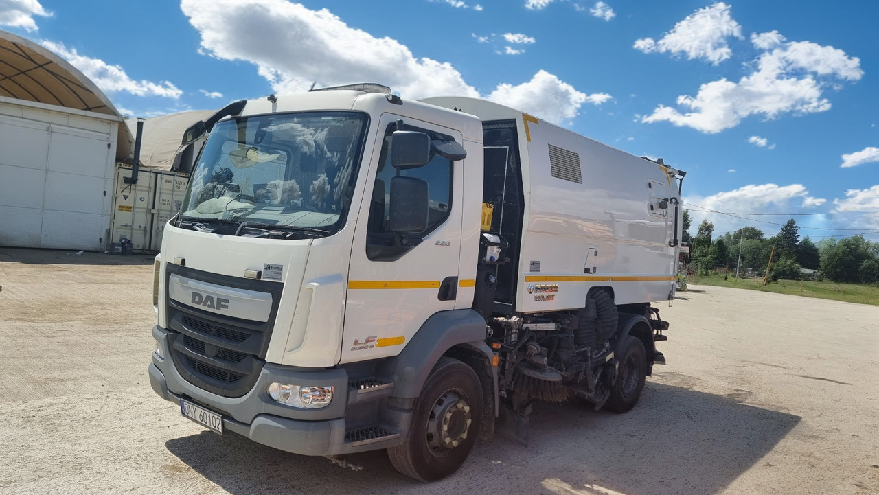 DAF LF220 - מטאטא כבישים: תמונה 4 DAF LF220 - מטאטא כבישים: תמונה 4