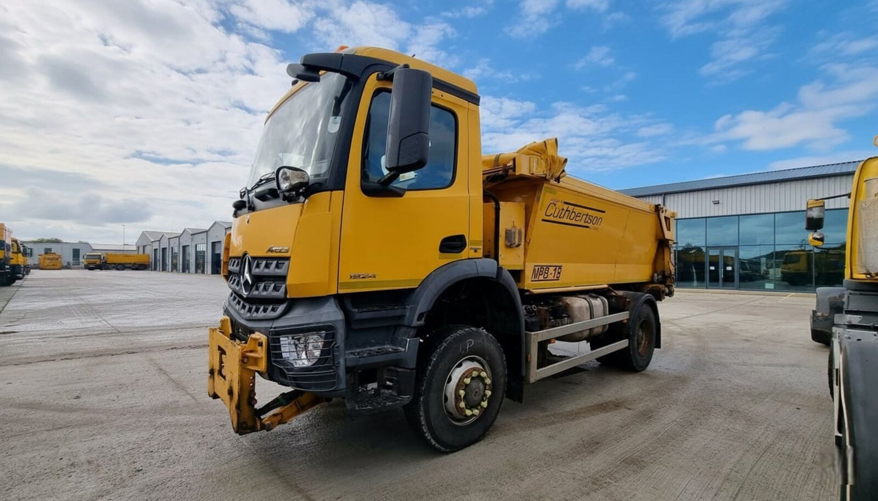 MERCEDES-BENZ Arocs 1824 / Cuthbertson MPB-18 - מזהיר: תמונה 1 MERCEDES-BENZ Arocs 1824 / Cuthbertson MPB-18 - מזהיר: תמונה 1