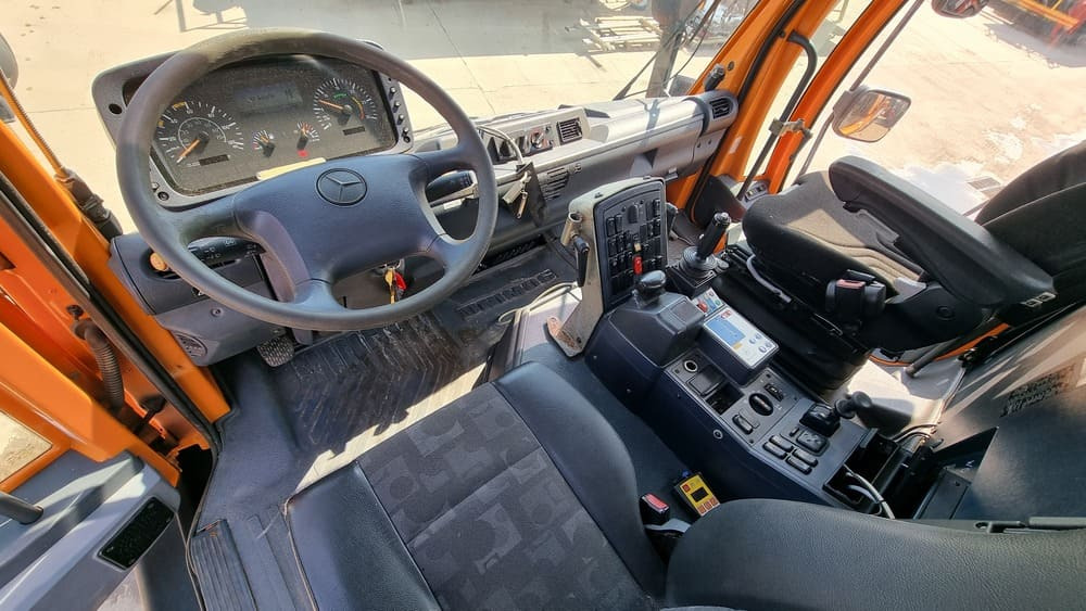 MERCEDES-BENZ Unimog U400 - טרקטור עירוני: תמונה 5 MERCEDES-BENZ Unimog U400 - טרקטור עירוני: תמונה 5