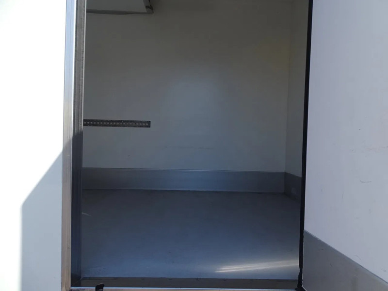 DAF LF 230 Konvecta Multi-Temp - משאית איזותרמית: תמונה 4 DAF LF 230 Konvecta Multi-Temp - משאית איזותרמית: תמונה 4