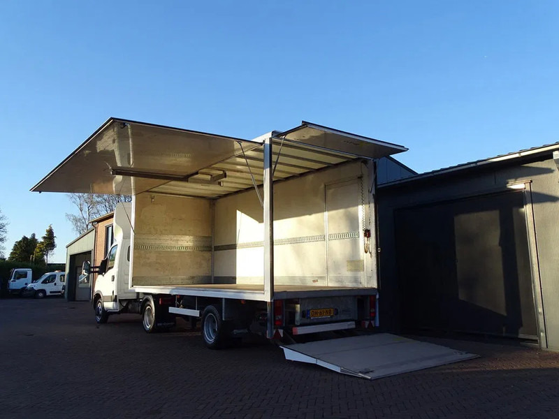 Iveco Daily 35C17 Be combinatie be trekker podium oplegger 3080 KG laadvm. 1.5 Ton Laadklep - יחידת טרקטור: תמונה 5 Iveco Daily 35C17 Be combinatie be trekker podium oplegger 3080 KG laadvm. 1.5 Ton Laadklep - יחידת טרקטור: תמונה 5