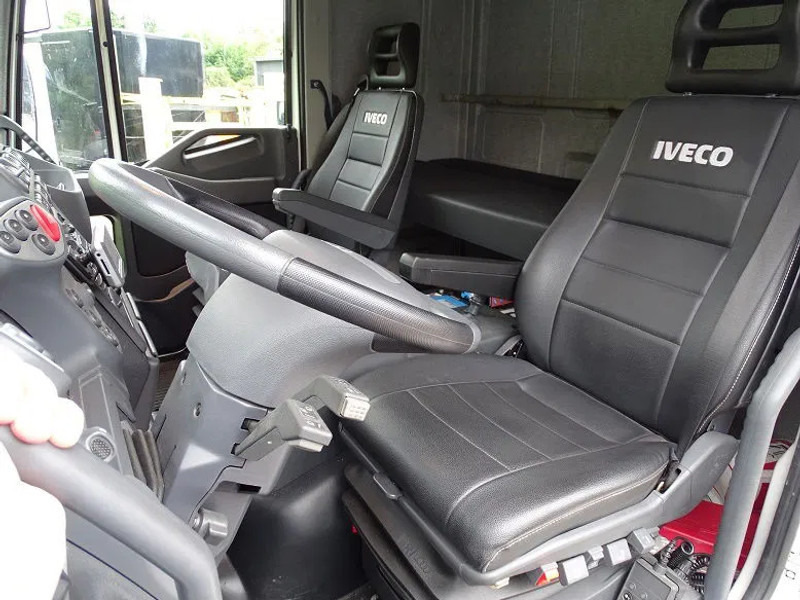 משאית גרירה Iveco Eurocargo 12.250 AUT LEER CAM CAMPERUNIT TKM 31000: תמונה 6 משאית גרירה Iveco Eurocargo 12.250 AUT LEER CAM CAMPERUNIT TKM 31000: תמונה 6