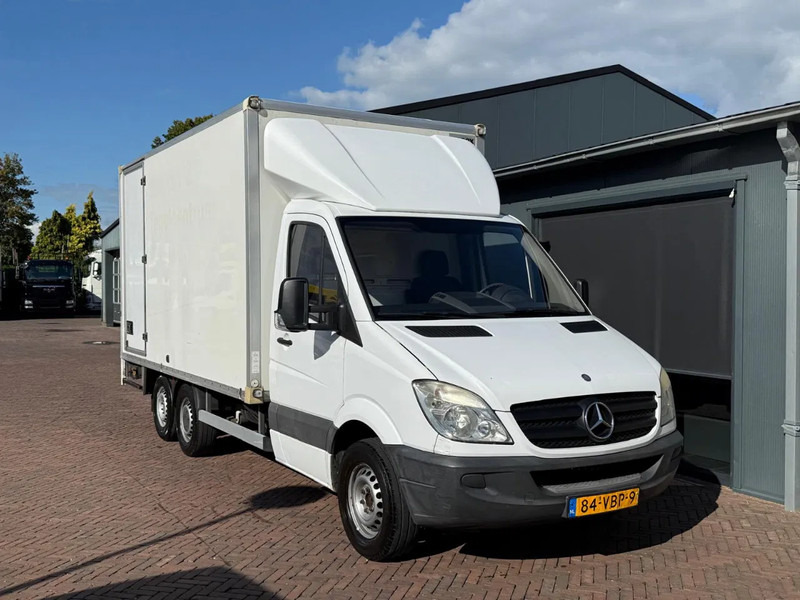 Mercedes-Benz Sprinter 311 CLixtar LBW 2.5 ton load be licence - יחידת טרקטור: תמונה 1 Mercedes-Benz Sprinter 311 CLixtar LBW 2.5 ton load be licence - יחידת טרקטור: תמונה 1