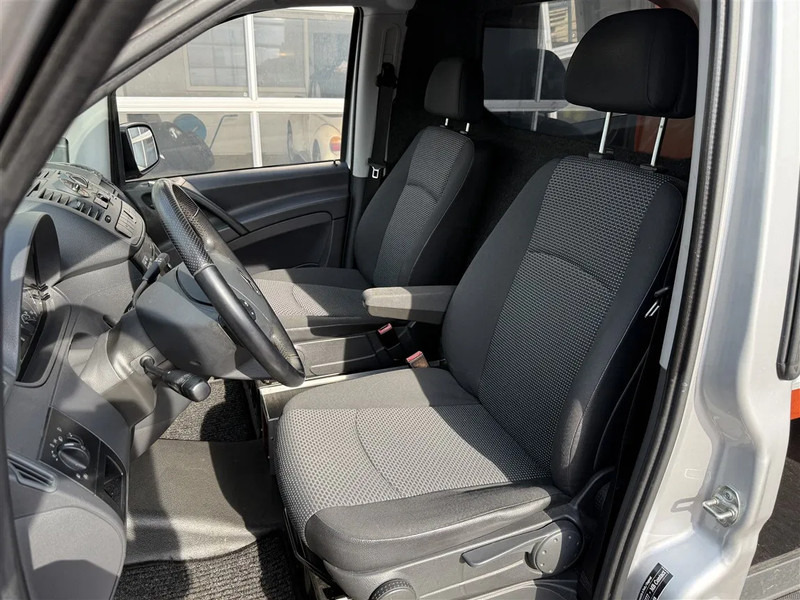 Mercedes-Benz Vito 113 CDI 2x Schuifdeur Navi Acc Cruise 1e Eigenaar Origi NL VERKOCHT! - כלי רכב מסחרי קטן: תמונה 4 Mercedes-Benz Vito 113 CDI 2x Schuifdeur Navi Acc Cruise 1e Eigenaar Origi NL VERKOCHT! - כלי רכב מסחרי קטן: תמונה 4