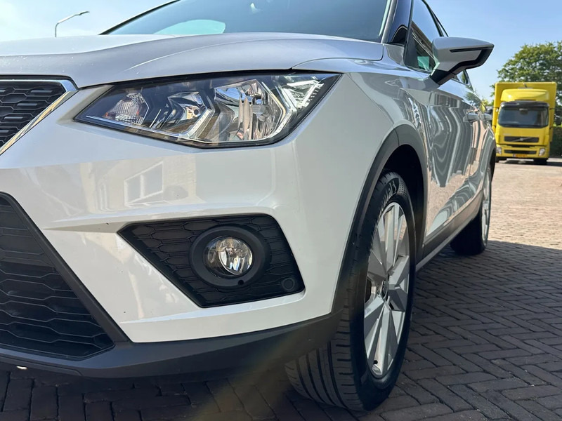 SEAT Arona 1.0 TSI Style Business Intense Dealeronderhouden Cruise Clima Navi Camera Parkeersensoren Lmv - האצ'בק: תמונה 5 SEAT Arona 1.0 TSI Style Business Intense Dealeronderhouden Cruise Clima Navi Camera Parkeersensoren Lmv - האצ'בק: תמונה 5