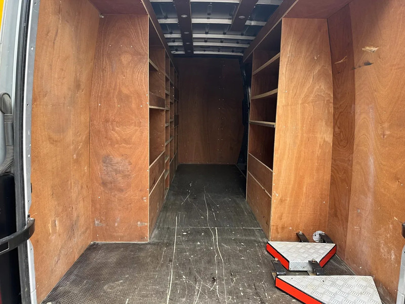 Volkswagen Crafter 50 MAXI 163PK AIRCO CAMERA 3 ZITS 91TKM - כלי רכב מסחרי עם לוח: תמונה 5 Volkswagen Crafter 50 MAXI 163PK AIRCO CAMERA 3 ZITS 91TKM - כלי רכב מסחרי עם לוח: תמונה 5